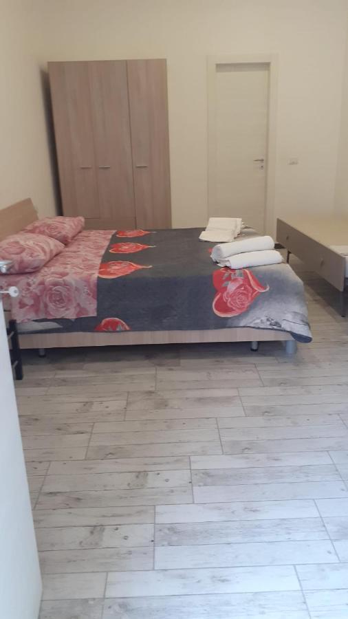 Hotel La Dimora Di Rosy Napoli Esterno foto