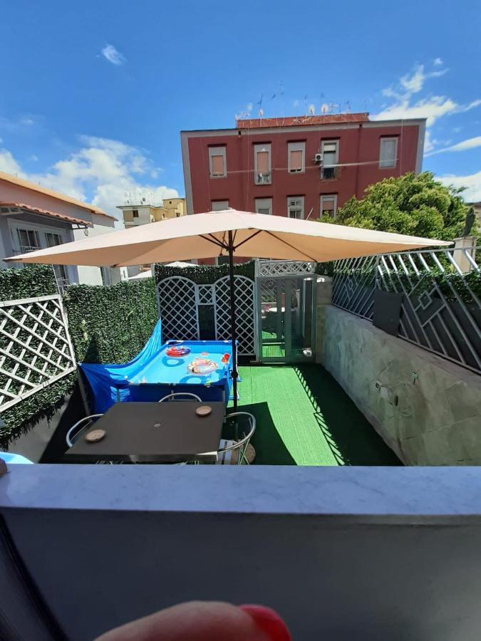 Hotel La Dimora Di Rosy Napoli Esterno foto
