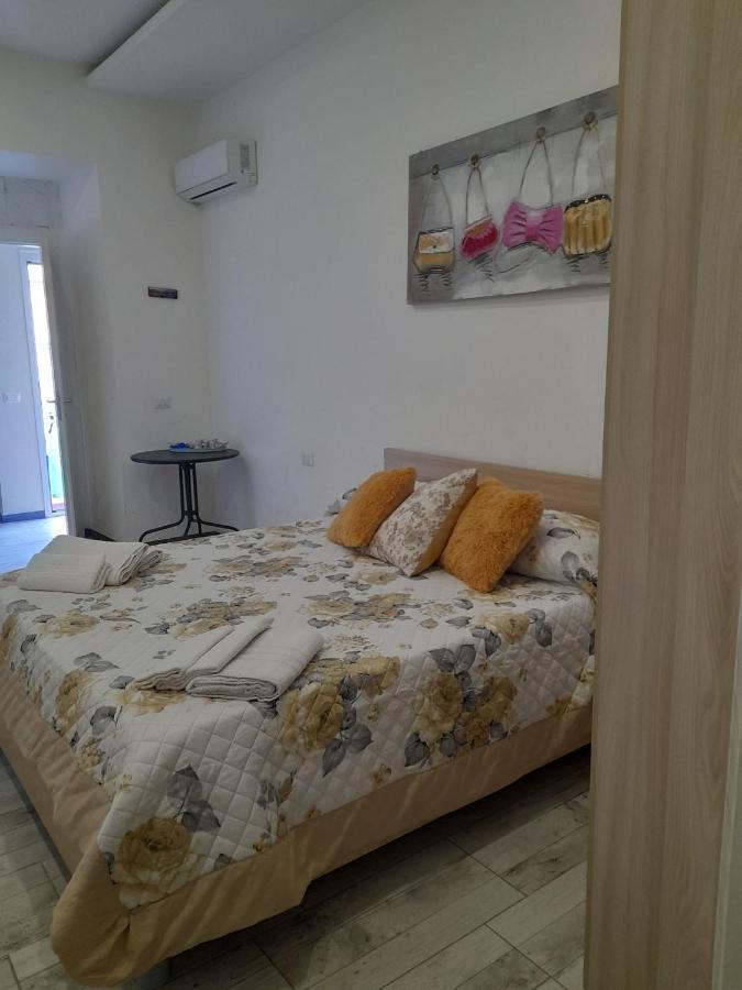 Hotel La Dimora Di Rosy Napoli Esterno foto